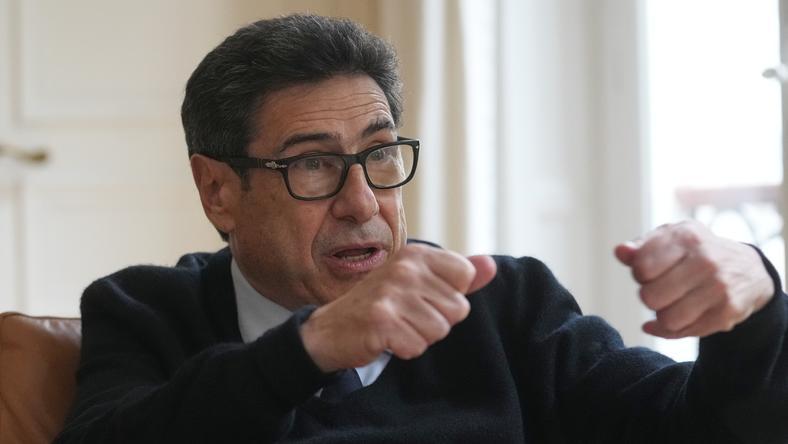 诺贝尔经济学奖获得者:发财不一定需要知识,但经济增长需要